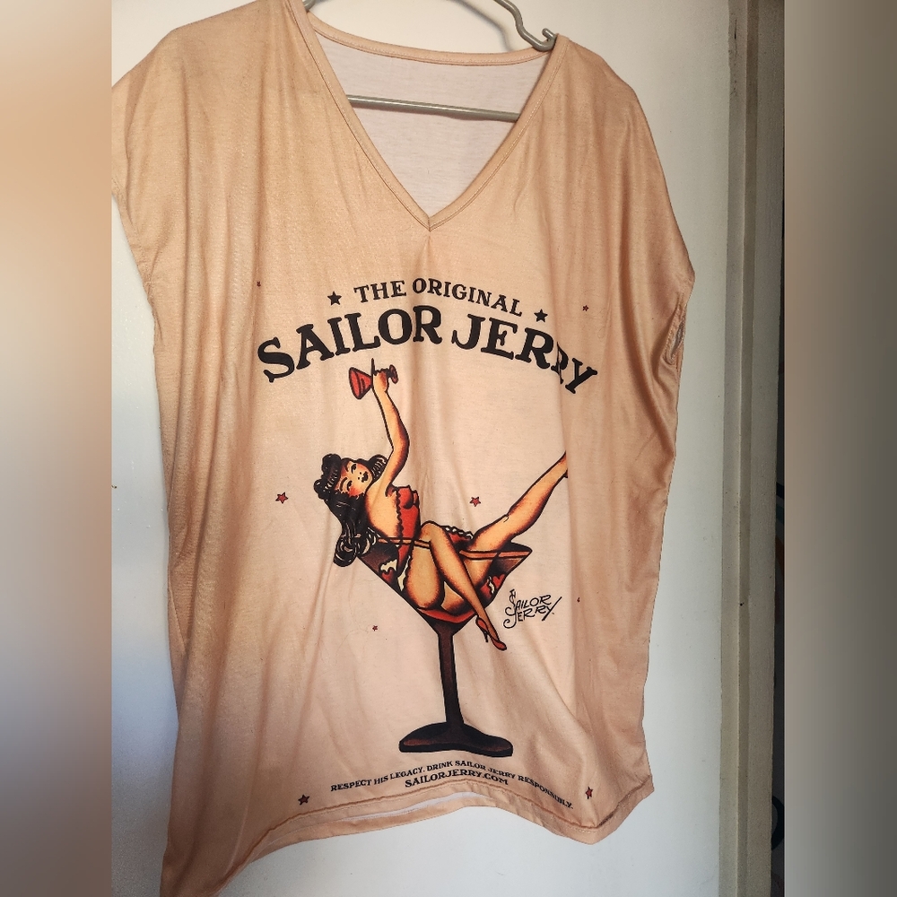 Women's Sailor Jerry Graphic Top